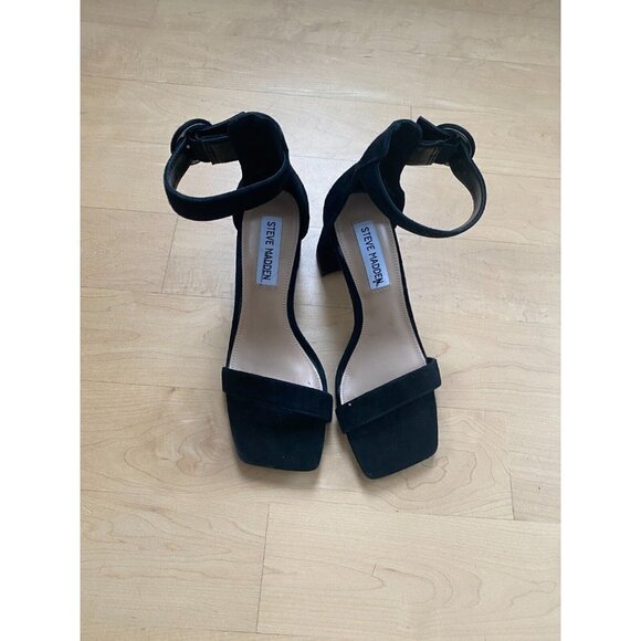 STEVE Madden BNWOT "Reverie" Black Suede Block Heel Sandals Sz 5.5 - Picture 2 of 7